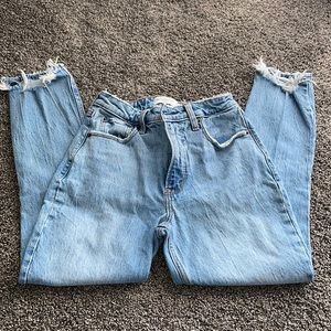 Abercrombie & Fitch Curve Love Skinny Hi-Rise 25 Short